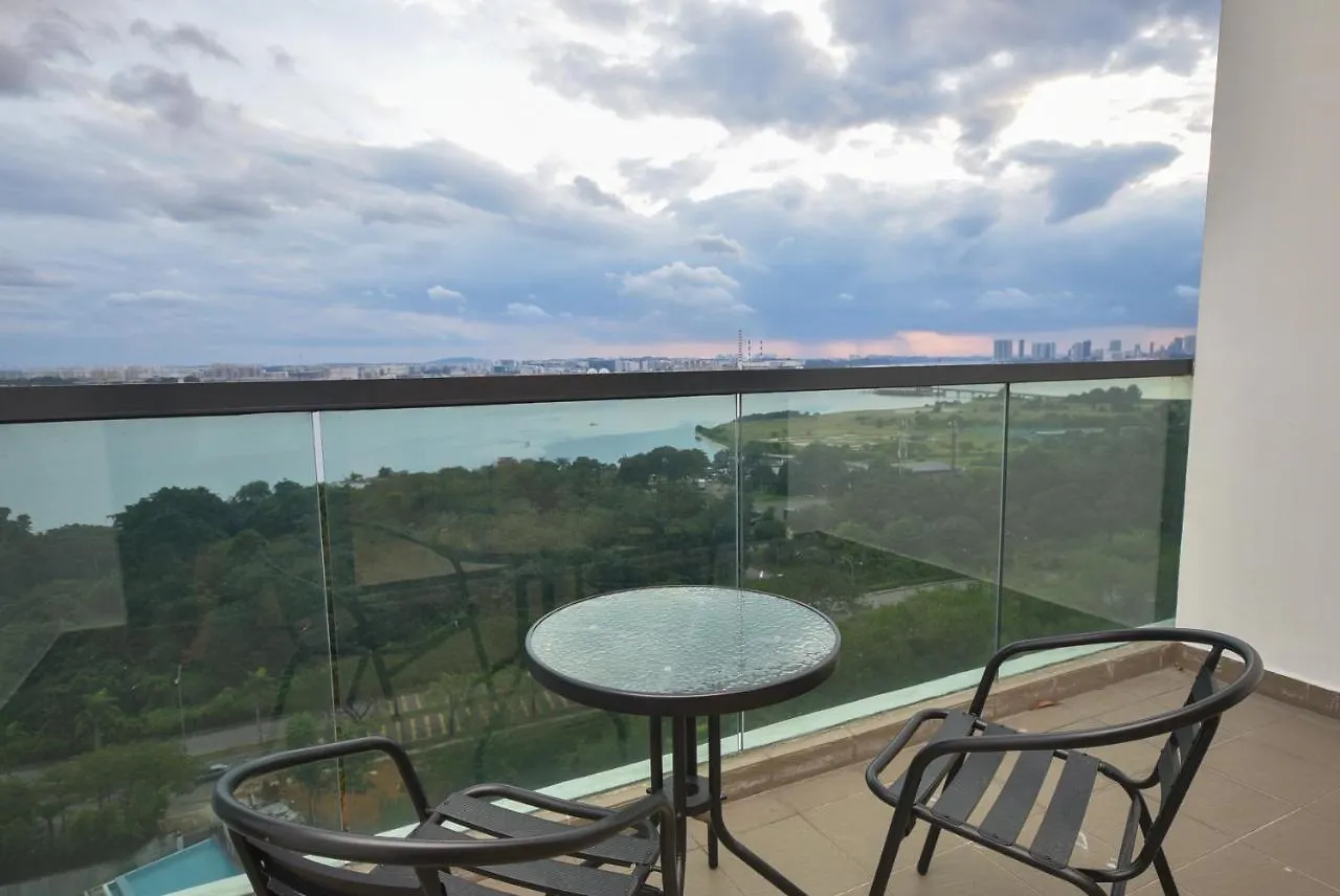 Marina View Resort By Nest Home Bathtub & Seaview! Johor Bahru 0*,  Maleisië